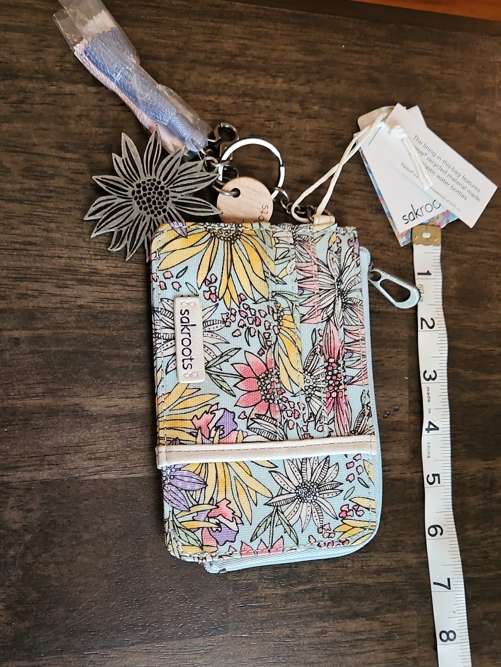 NWT Sakroots Xen Garden Card Wallet